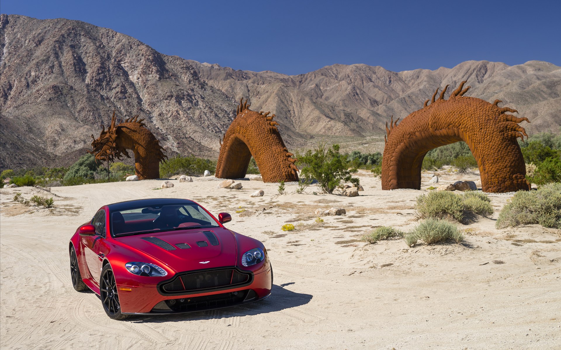 Aston Martin V12 Vantage S 2014
